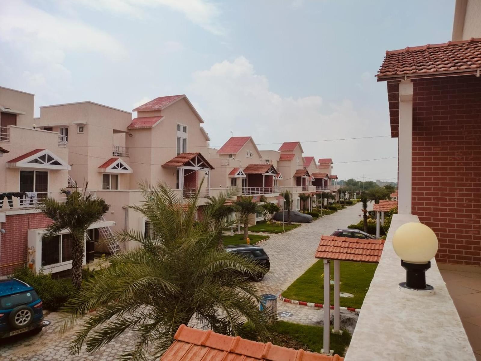 Umang - Premium Resort Like Villa In Vrindāvan Exterior foto